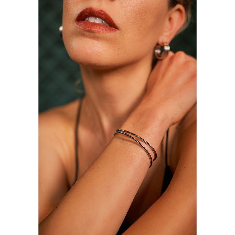 Laura Ferini Dames Armband Ridarella Zilver - Zilverkleurige Bangle - 18K Witgoud Verguld - Sieraad - Accessoires - Sieraden - Dames Armbandje