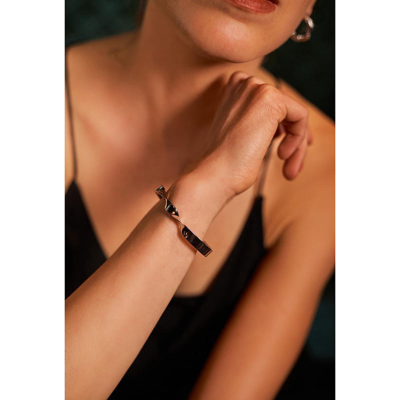 Laura Ferini Dames Armband Sera Zilver - Zilverkleurige Bangle - 18K Witgoud Verguld - Sieraad - Accessoires - Sieraden - Dames Armbandje